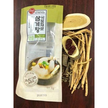 Sâm Tươi Nấu Canh Gà
