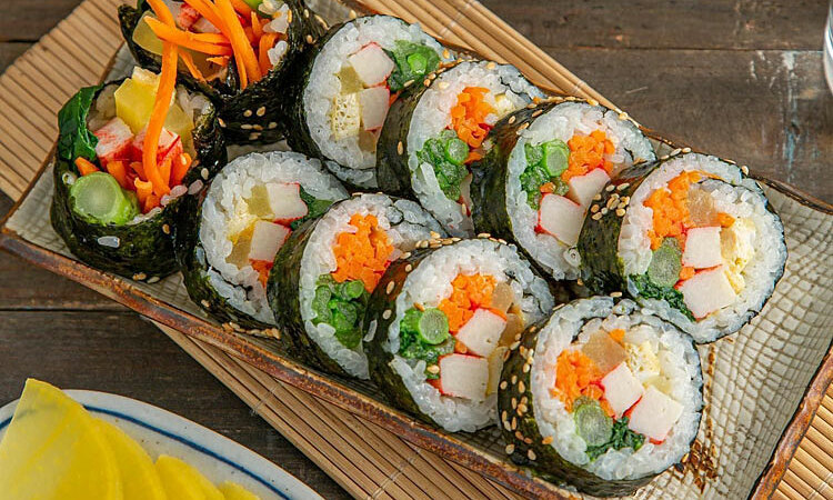 Món ăn ngon nhất Hàn Quốc - Kimbap 