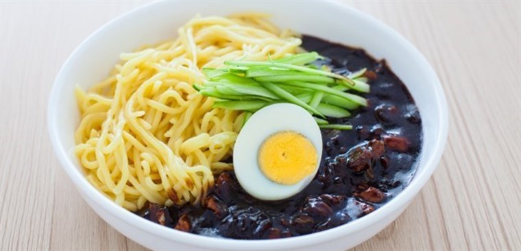 Món ăn ngon nhất Hàn Quốc - Mì Jajangmyeon