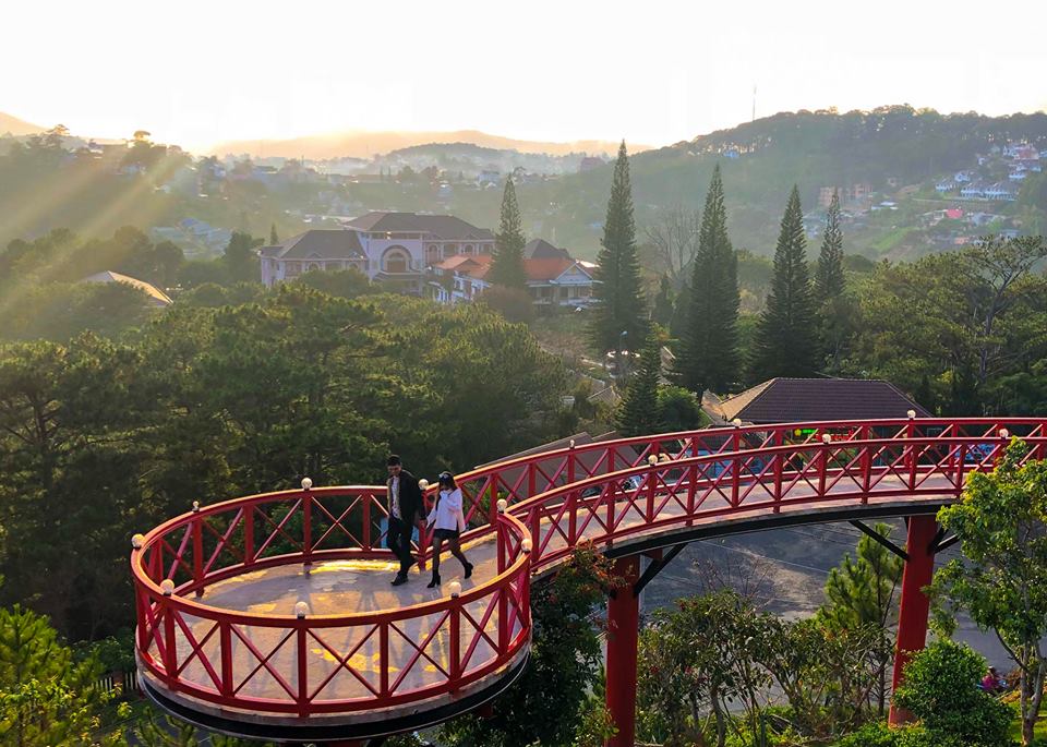 Dalat View - Không gian quán hoàn hảo trong từng góc chụp