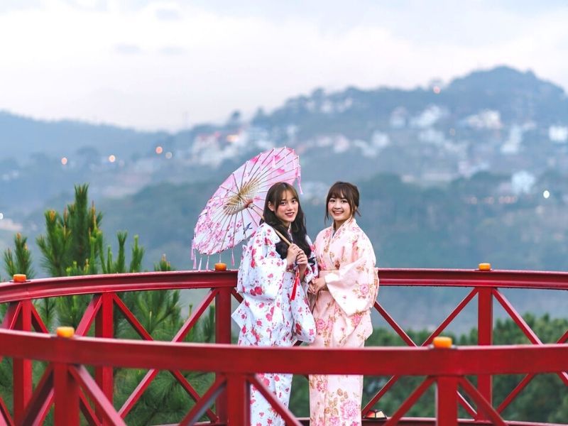 Dalat View - Xứ sở hoa anh đào thu nhỏ