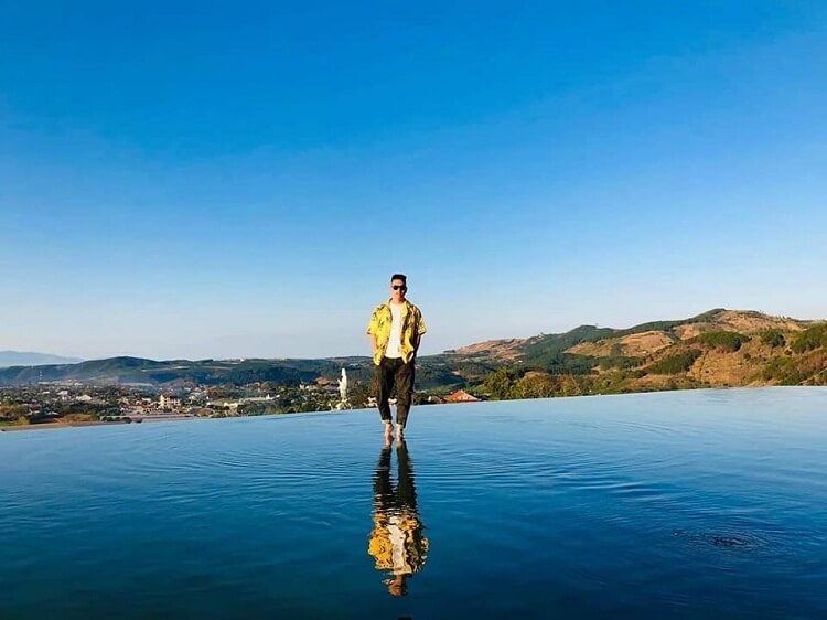 Hồ Trên Mây có gì thu hút