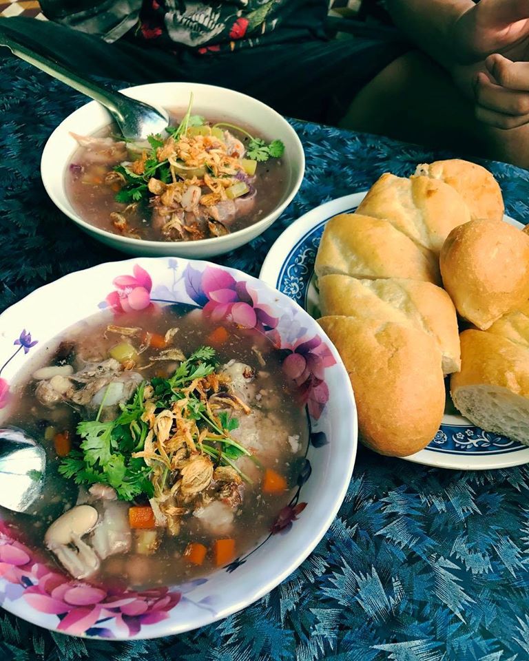 Ẩm thực Quy Nhơn - Bánh mỳ lagu