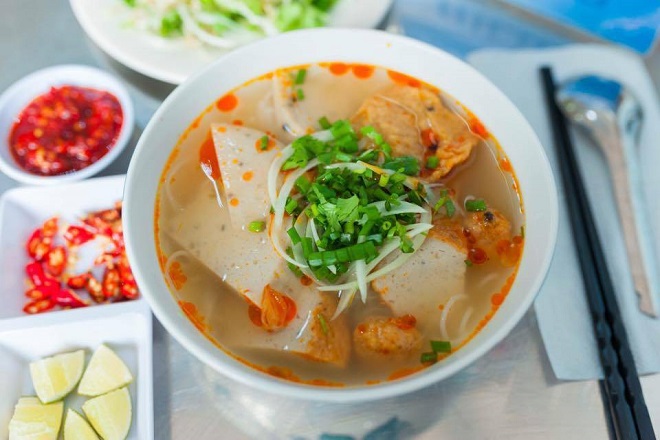 Ẩm thực Quy Nhơn - Bún chả cá