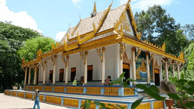 chiêm ngưỡng kiến trúc độc đáo Chùa Dơi