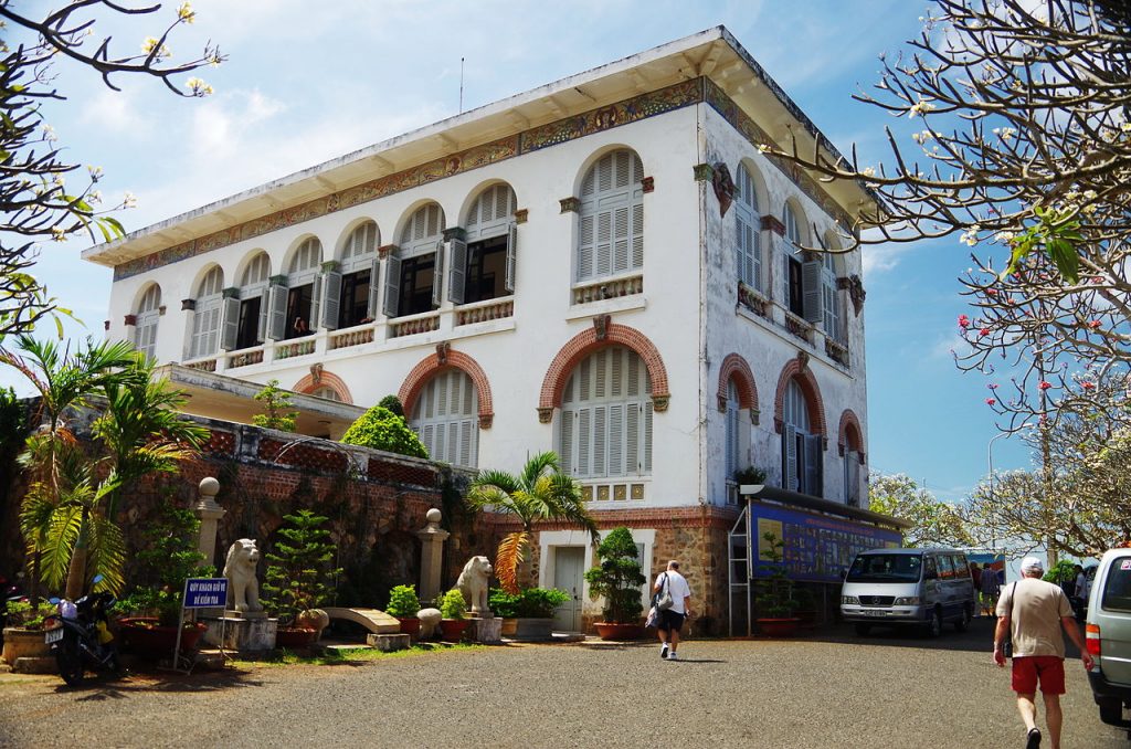 Núi Lớn Vũng Tàu - Tòa Bạch Dinh