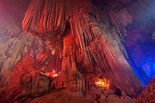 Thác Bà - Động Thủy Tiên 