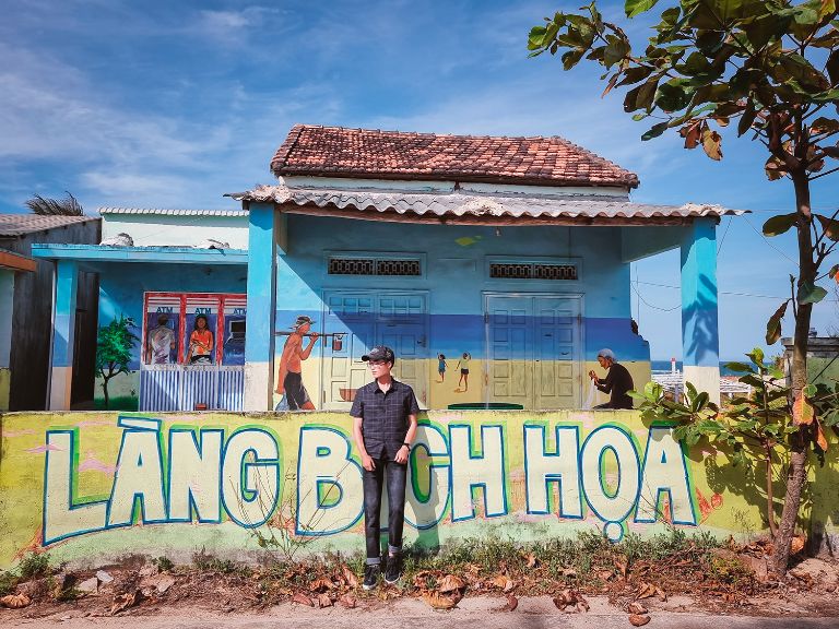 Chơi gì ở Đà Nẵng - Làng bích họa Tam Thanh