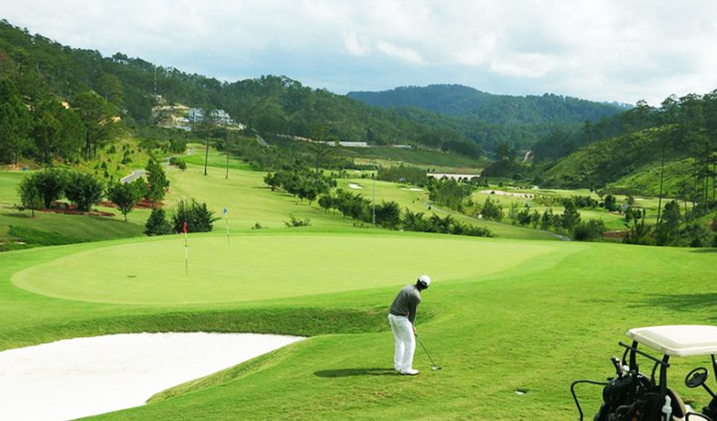 dịch vụ thuê sân golf - Dalat Palace Golf Club