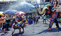 Lễ hội té nước Thái Lan