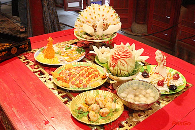 Thưởng thức ẩm thực cung đình - du thuyền Huế 