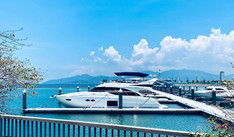 du thuyền Nha Trang Marina