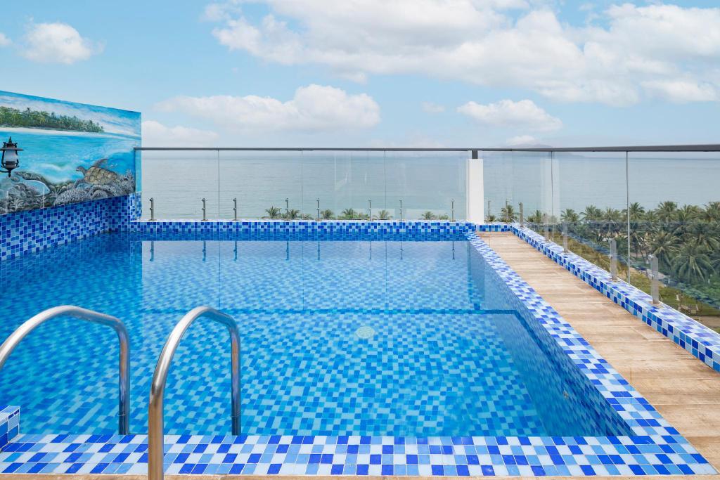 Khách sạn Nha Trang giá rẻ - Azura Gold Hotel & Apartment