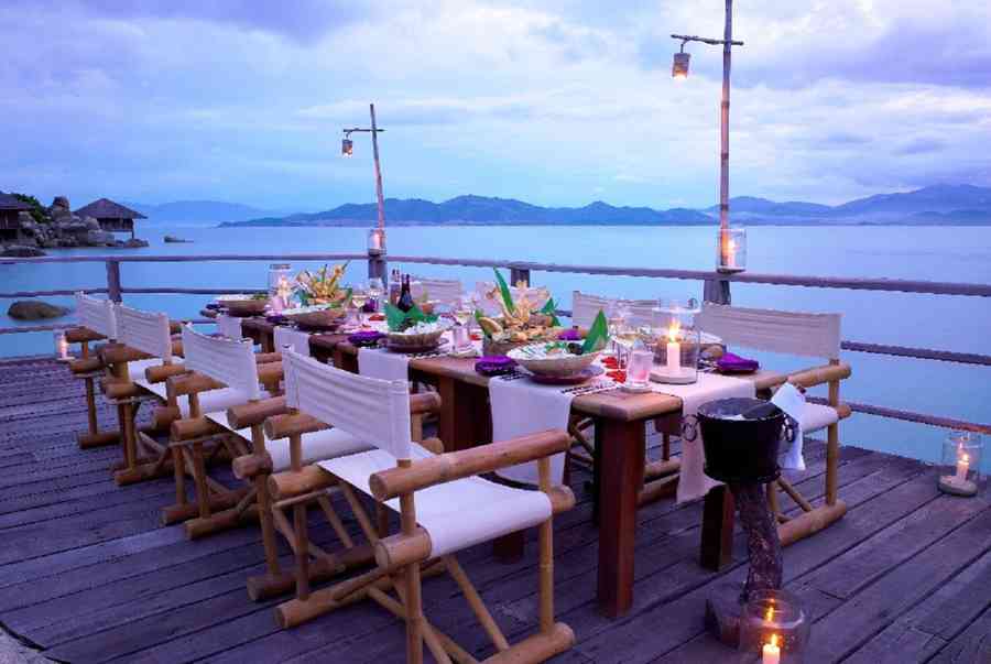 Nhà hàng Nha Trang - Nha Trang Dining By The Bay