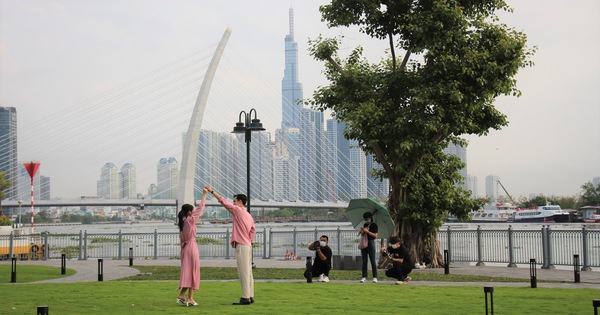 Bến Bạch Đằng Sài Gòn - Công viên bến sông Bạch Đằng