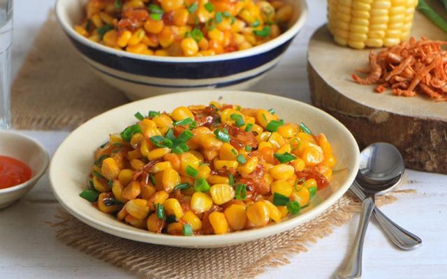 Các món ăn vặt Sài Gòn - Bắp xào Sài Gòn