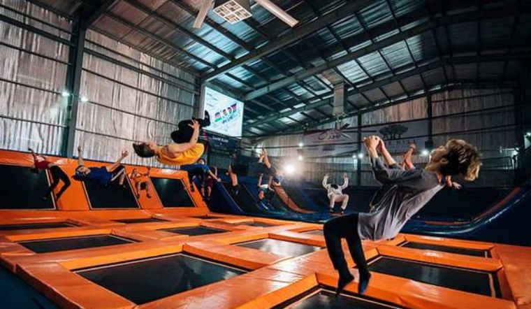 Đi chơi ở Sài Gòn - Jump Arena