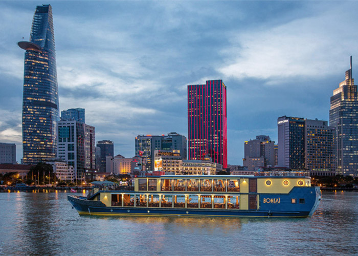 Du lịch Thành phố Hồ Chí Minh - Du thuyền ven sông Sài Gòn