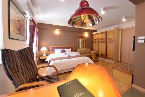 khách sạn gần Hồ Hoàn Kiếm - Golden Sun Villa