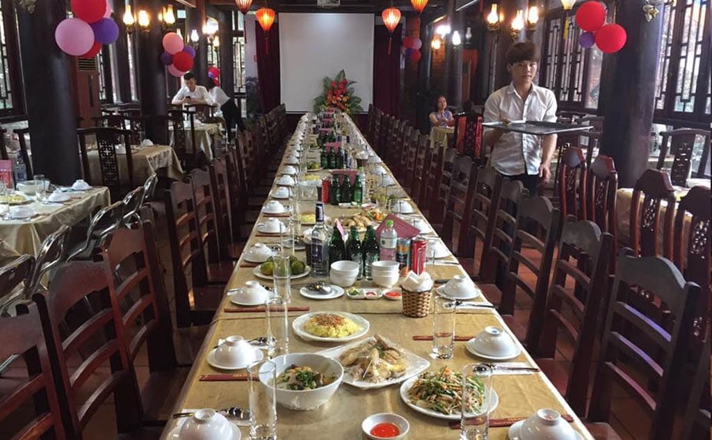 Thực đơn của nhà hàng Hương Việt