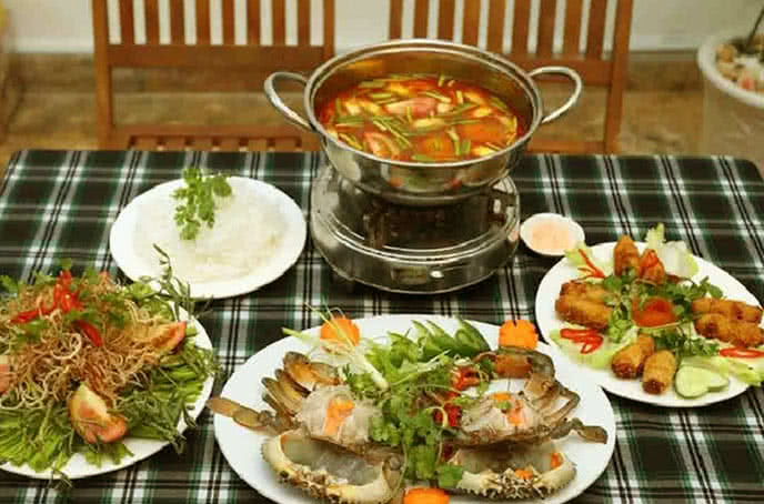 Quán ngon Sài Gòn - Lẩu cua Đất Mũi
