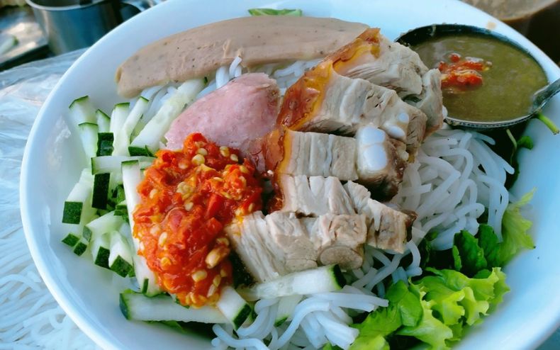 Bún mắm nêm - vé máy bay từ Hải Phòng đi Đà Nẵng