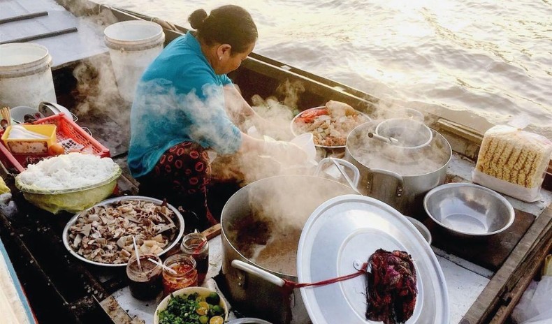 ẩm thực chợ nổi Cái Răng