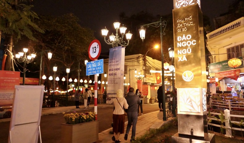 Phố đi bộ Hà Nội - Đảo Ngọc Ngũ Xã