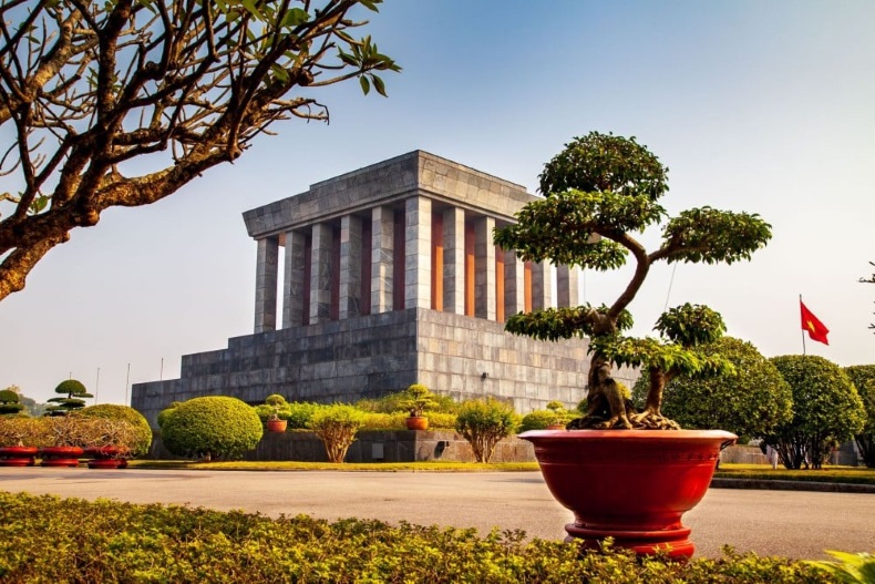 Lăng Chủ tịch Hồ Chí Minh