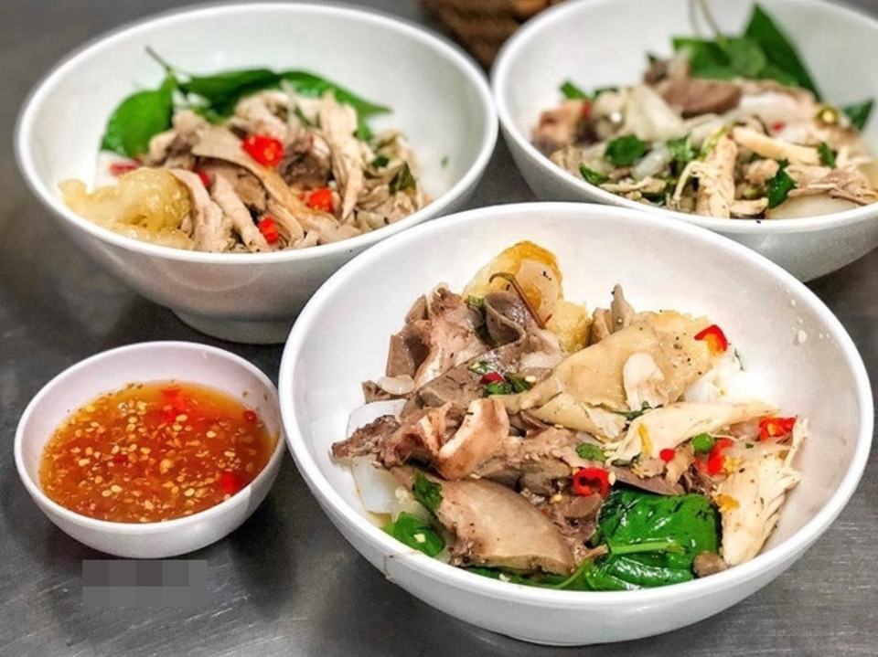 Bánh ướt lòng gà chợ Đà Lạt