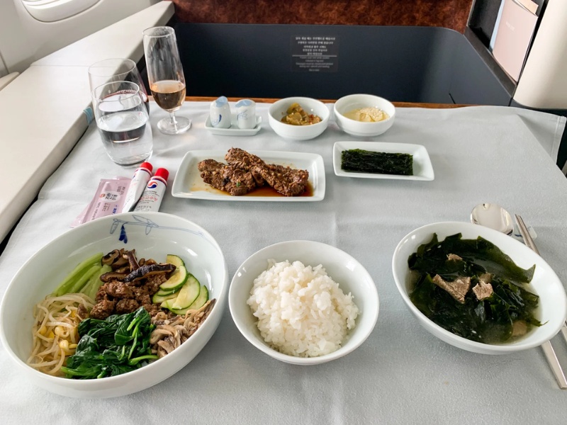 suất ăn hạng nhất hãng Korean Air