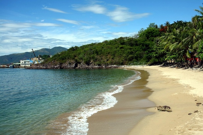 Bãi tắm Hoàng Hậu - Dinh Bảo Đại Nha Trang