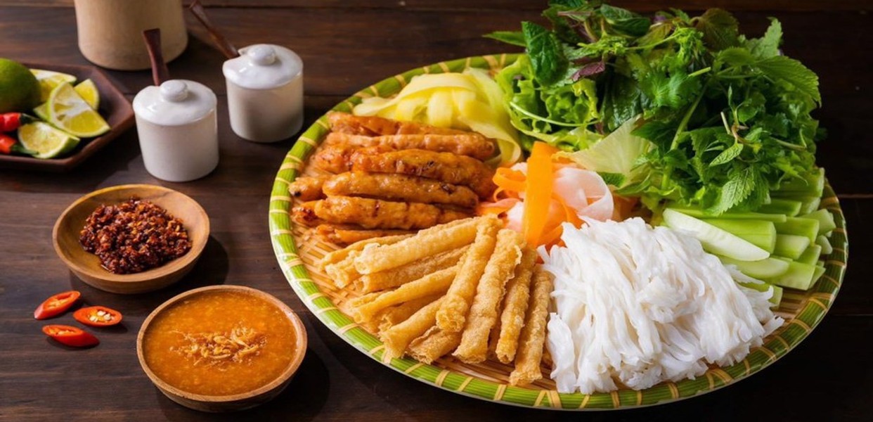 Nem nướng Nha Trang - Vé máy bay Đà Nẵng đi Nha Trang