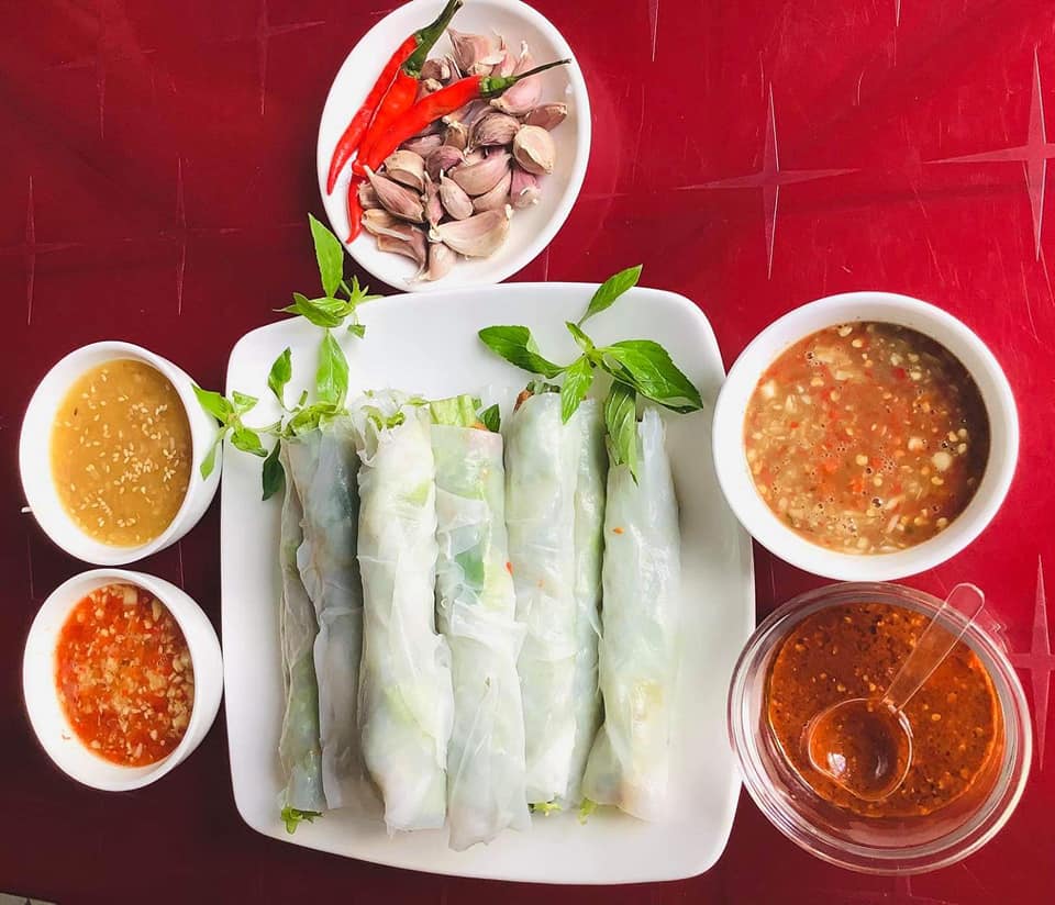 Bánh ướt thịt nướng- ẩm thực miền Trung