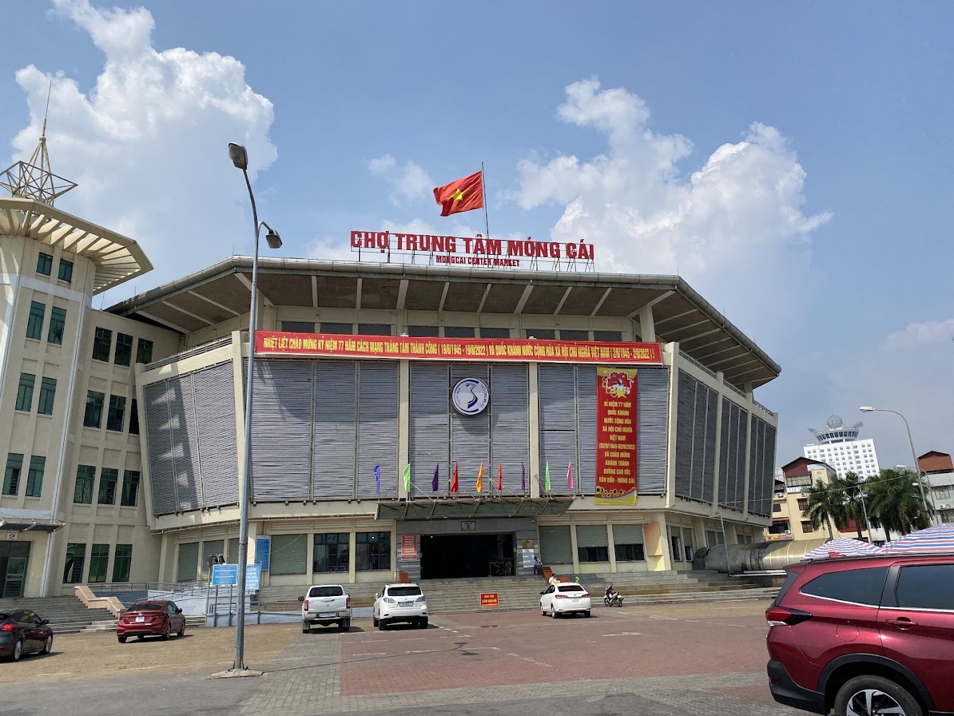 Chợ trung tâm Móng Cái