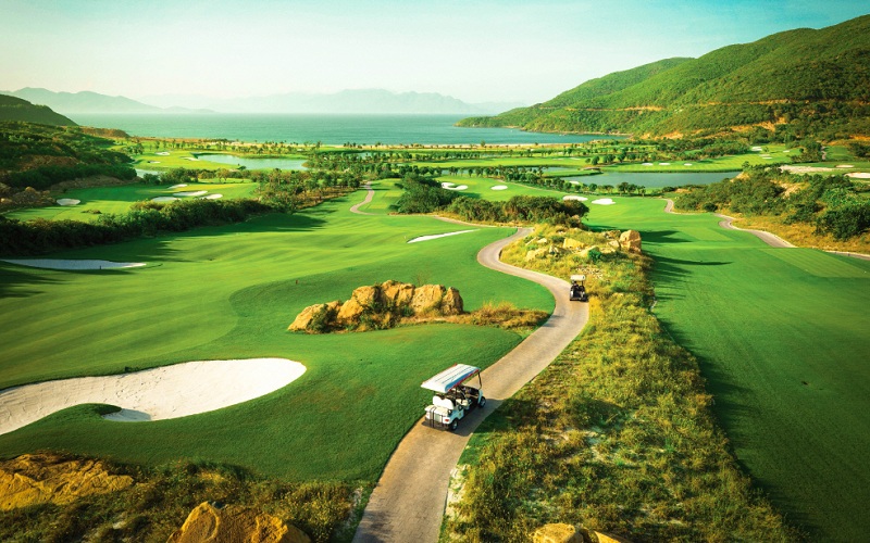 Sân golf Móng Cái - biển Trà Cổ