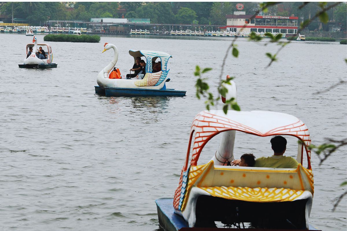 Khu trò chơi dưới nước công viên Thủ Lệ