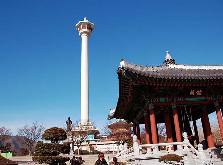 Tháp Busan - du lịch Busan