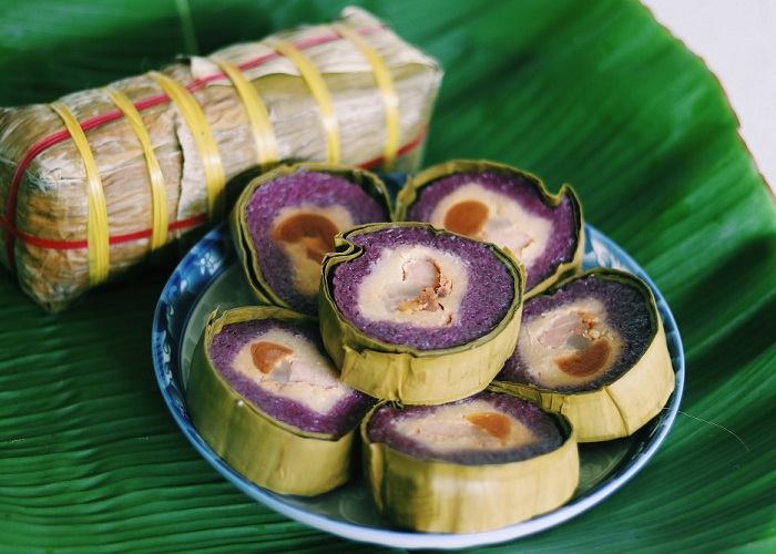 Bánh tét lá cẩm - du lịch Cần Thơ