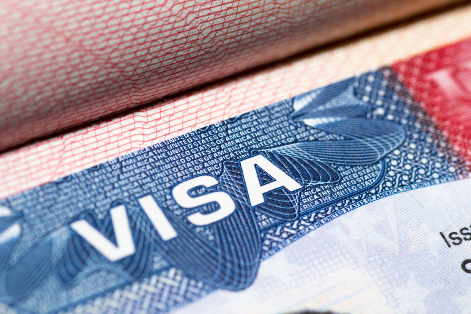 Bay transit có cần visa không?