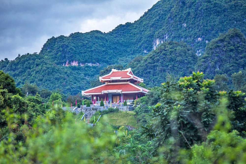 Đền thờ Chủ tịch Hồ Chí Minh - Pác Bó Cao Bằng