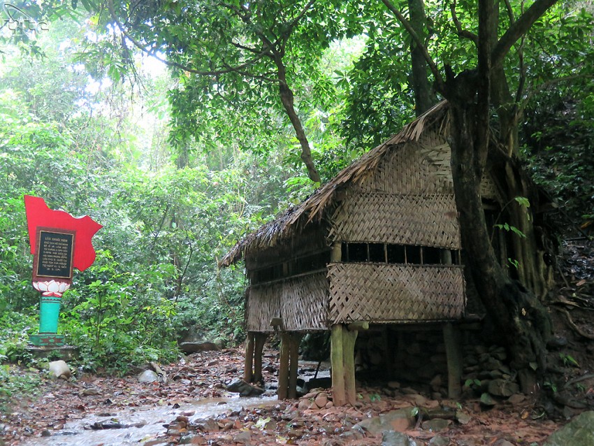 Lán Khuổi Nặm - Pác Bó Cao Bằng