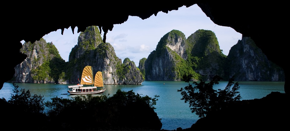 Hang Trống - Vịnh Hạ Long