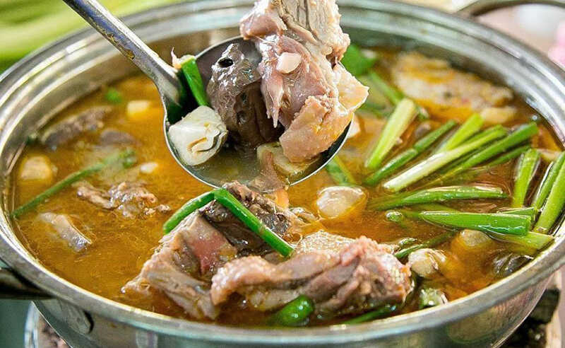 Vịt nấu chao - ăn trưa Cần Thơ