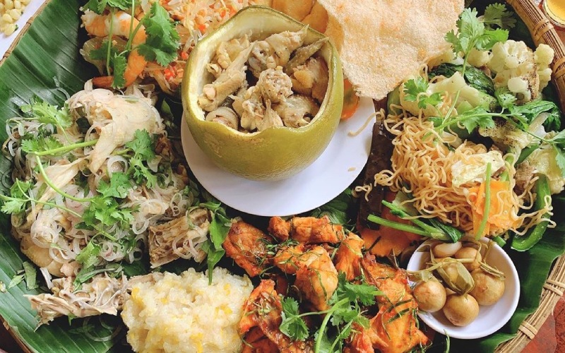 gà hấp bưởi - đặc sản Đồng Nai