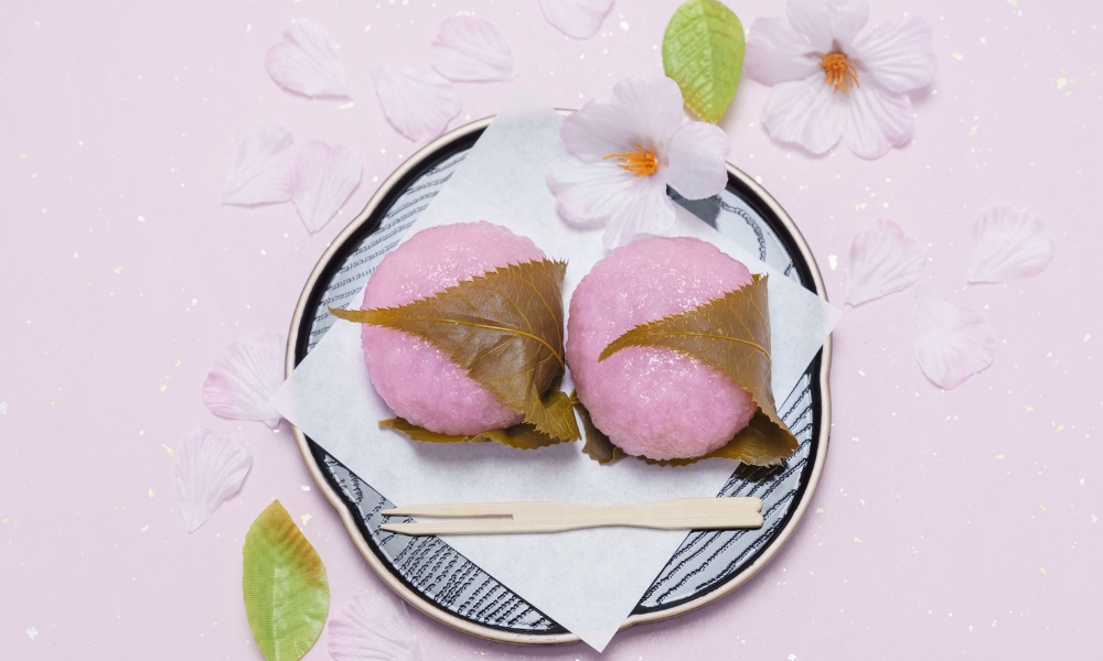 Sakura Mochi - du lịch Nhật Bản tháng 4