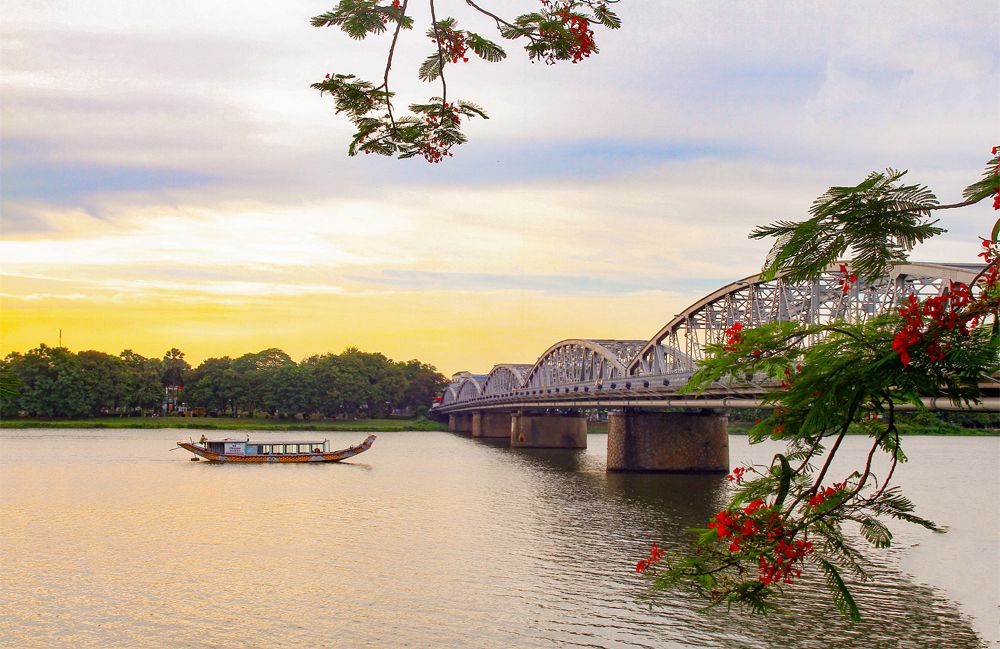 Cầu Trường Tiền - du lịch Huế