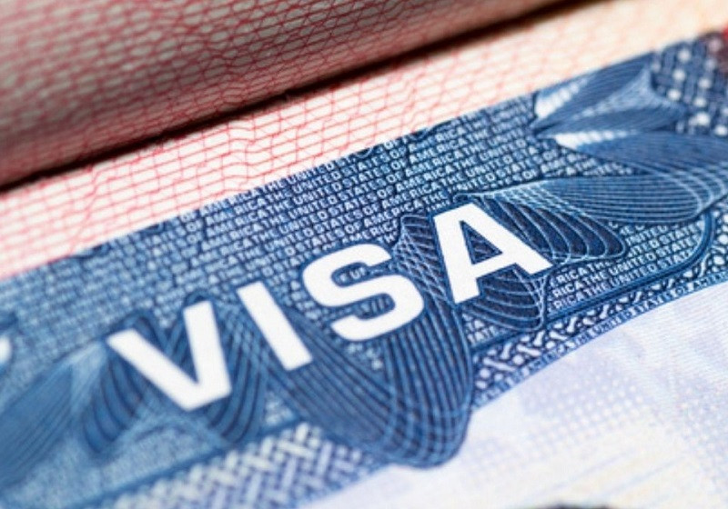 Liên hệ với VIetAir để được giải đáp mọi thắc mắc liên quan đến việc miễn Visa cho người Việt