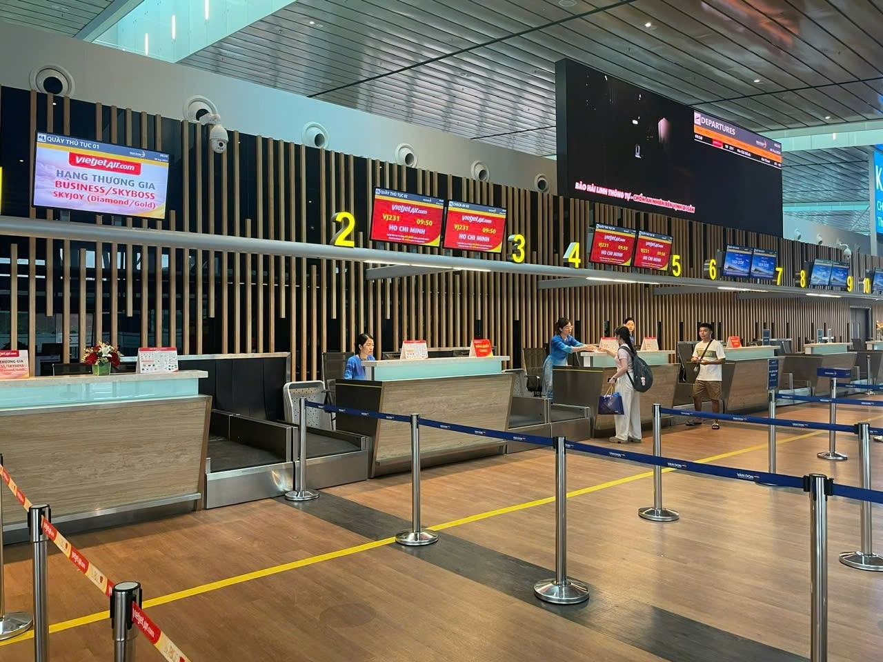 Thủ tục check-in sân bay Vân Đồn