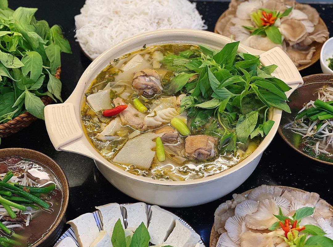 Lẩu gà lá é - vé máy bay Đà Nẵng đi Đà Lạt